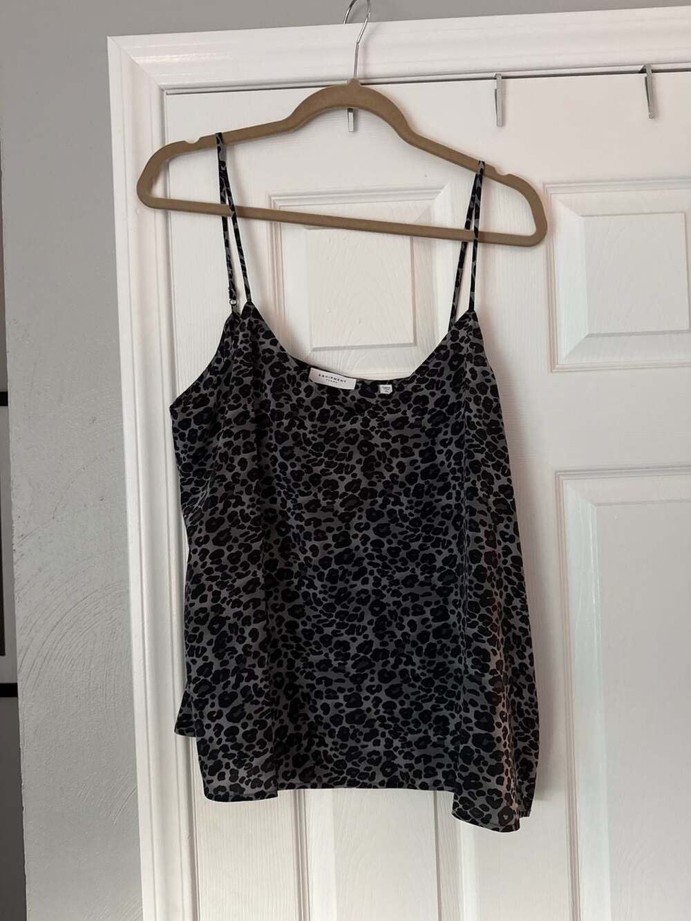 Equipment Femme XL Grey Leopard Print 100% Silk Layla Camisole